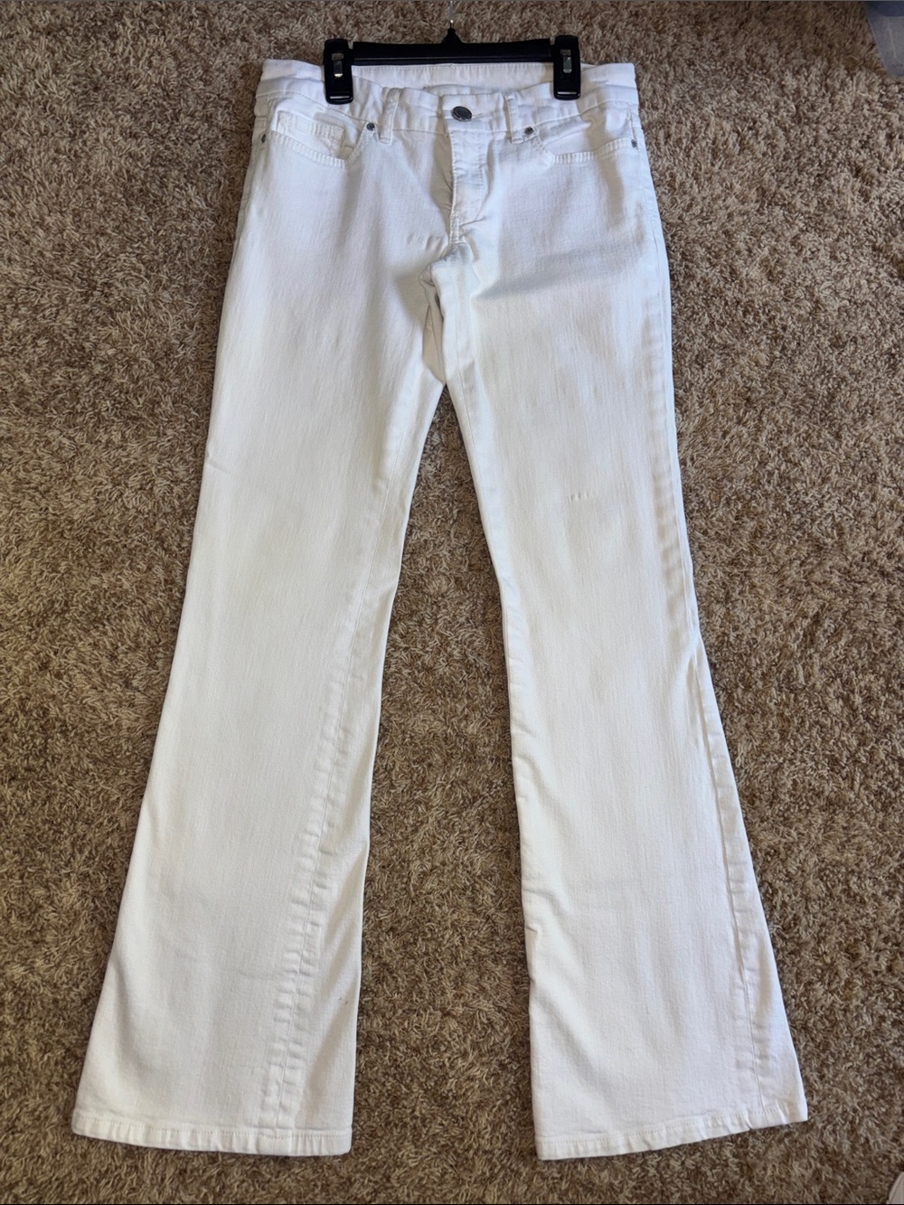 Elite Tahari Women’s Low Rise White Flared Jeans